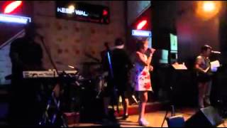 ฉนรกผวเขา Chicken Band Feat. Amy Thitirat