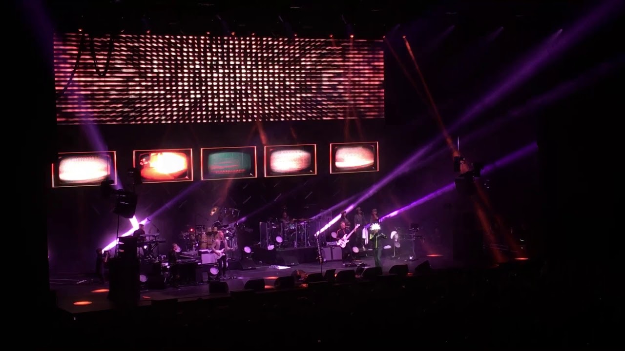 Jamiroquai - “Hey Floyd” @ Bill Graham Civic Auditorium, San Francisco film alley