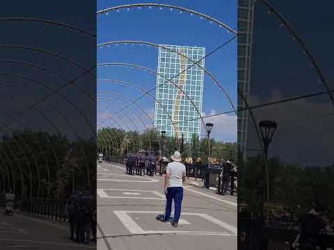 река Ишим/Есиль в Астане