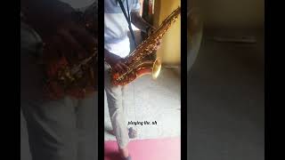 His first class on the saxophone #music #saxophonelessons #fyp #viralvideo #viral #musiclessons
