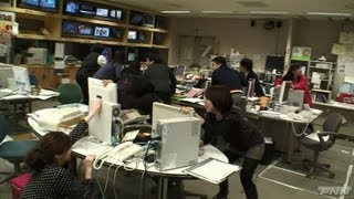 地震発生時 福島テレビ報道フロア