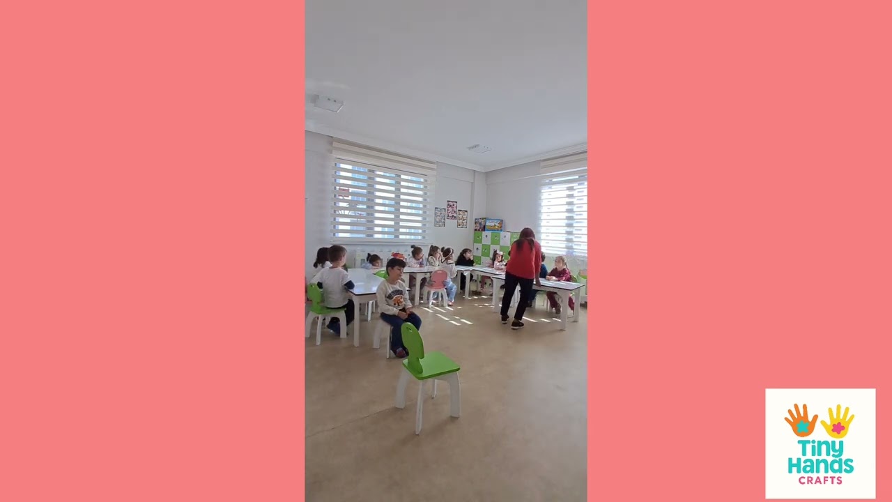 Classroom Preparation Before the Lesson | Real Preschool Moments 