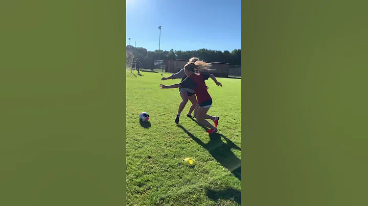 1v1 with Courtney Corcoran of Marshall Womens Socc...