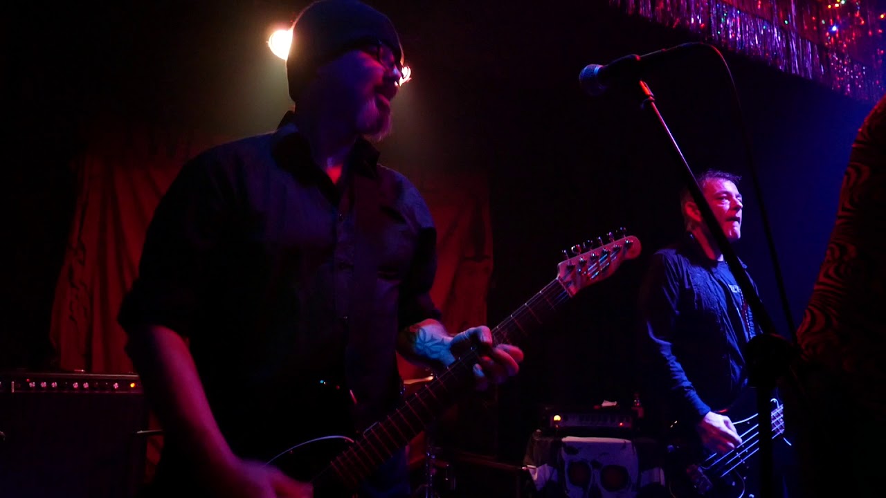 Twisted Nerve - When I'm Alone