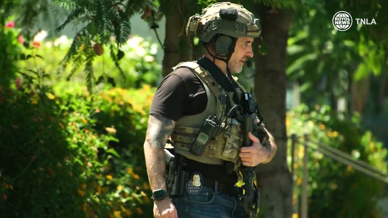 FBI And LAPD Swat And GND Serve Search Warrant On Murder Suspect In Canoga Park