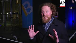 Holographic lecturers teach students at London university