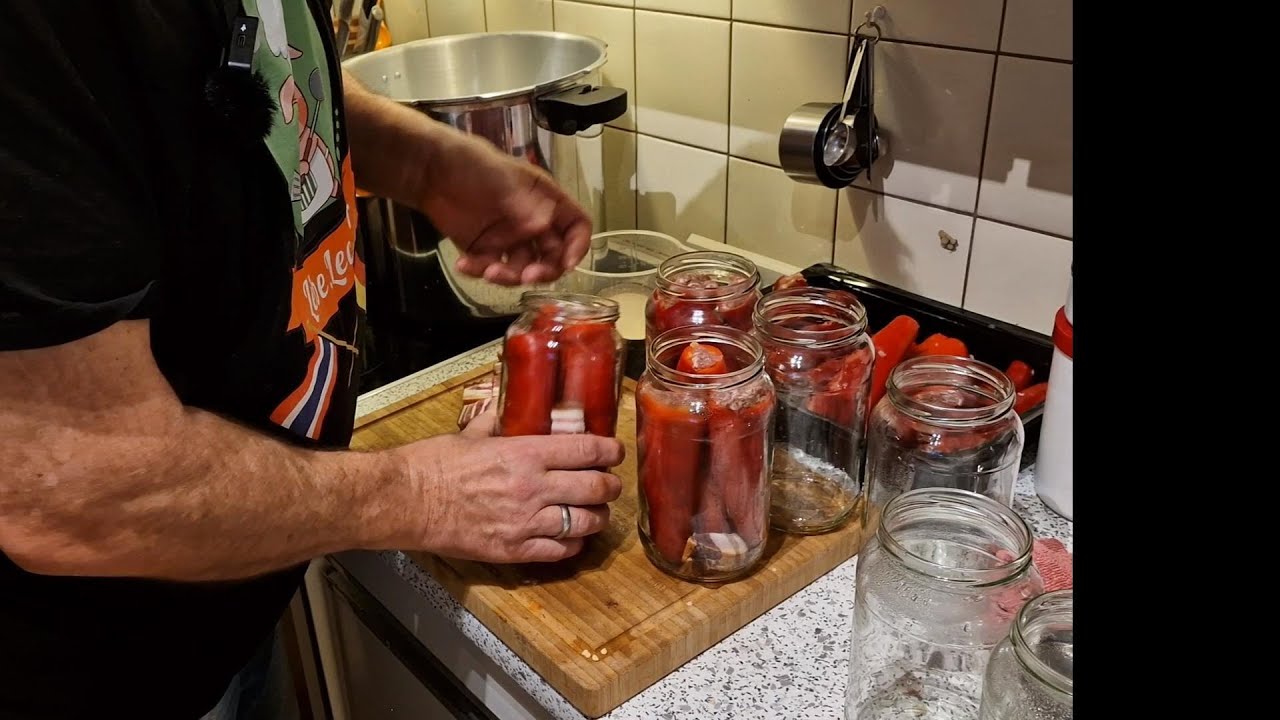 Gefüllte Paprika für die Vorratskammer
