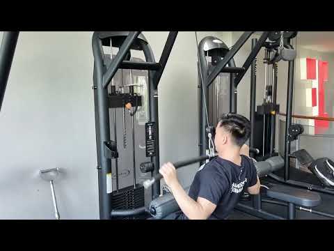 Lat Pulldown Upper-Back Emphasis