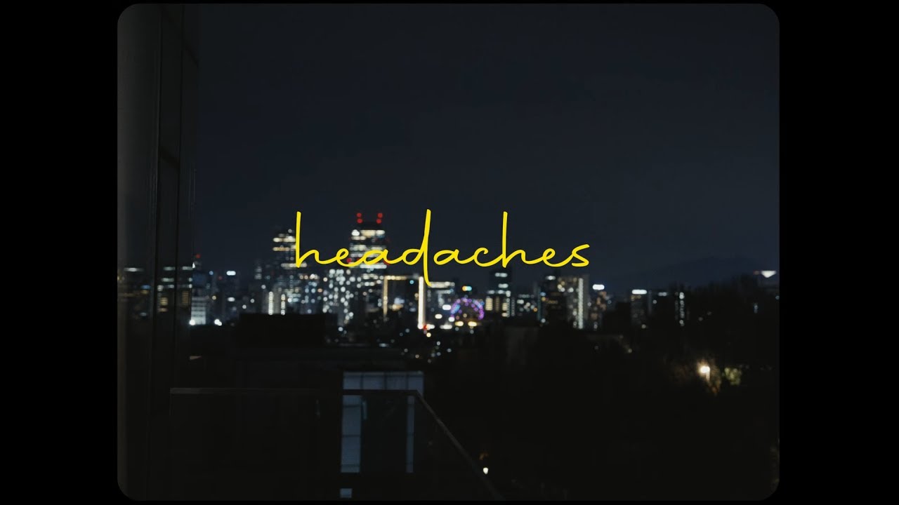 在 YouTube 上观看 slchld - headaches (Official Lyric Video) 在 YouTube 上观看 slchld - headaches (Official Lyric Video)