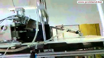 Packaging machine for single-use cleaning napkins