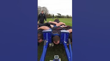 F1 Car vs Rugby Players 💪