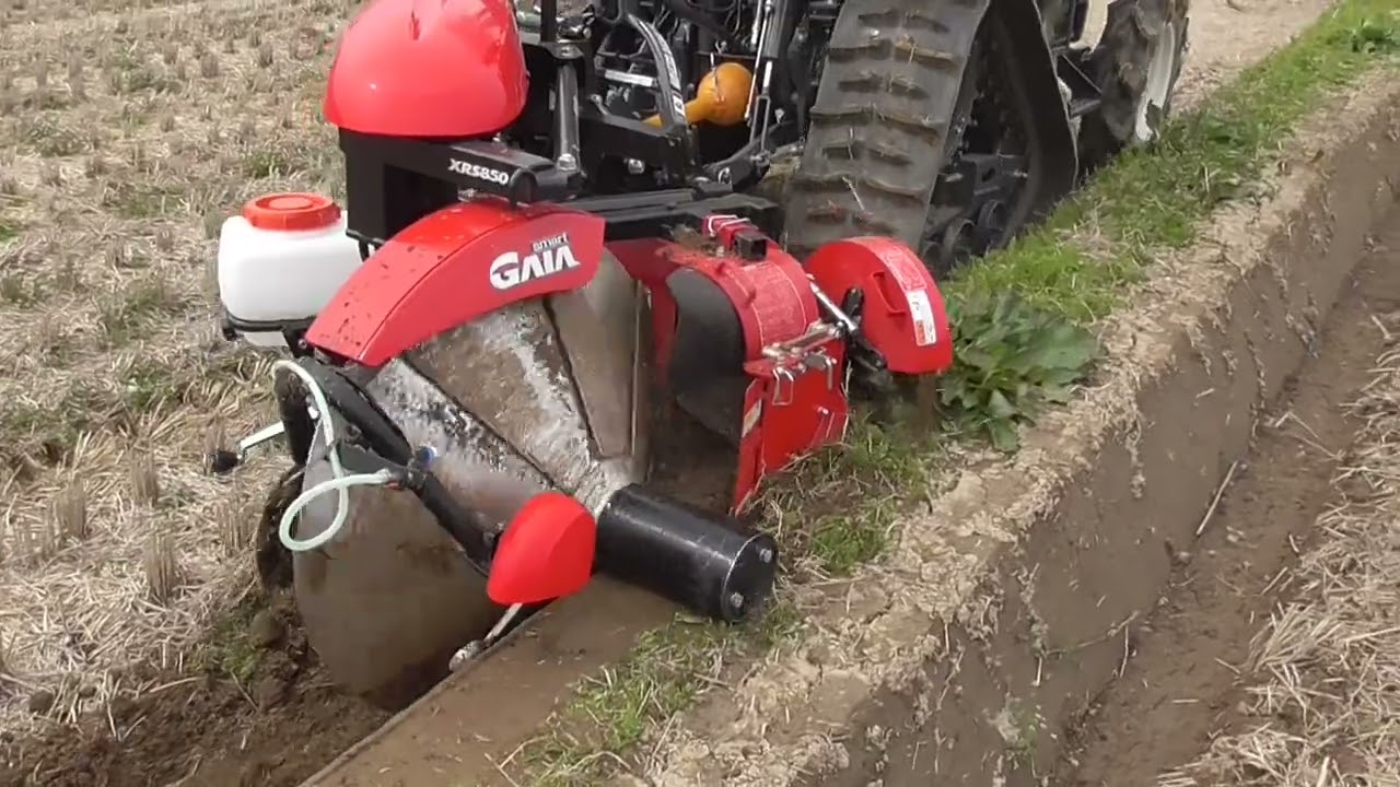 小橋　ガイア　畔塗