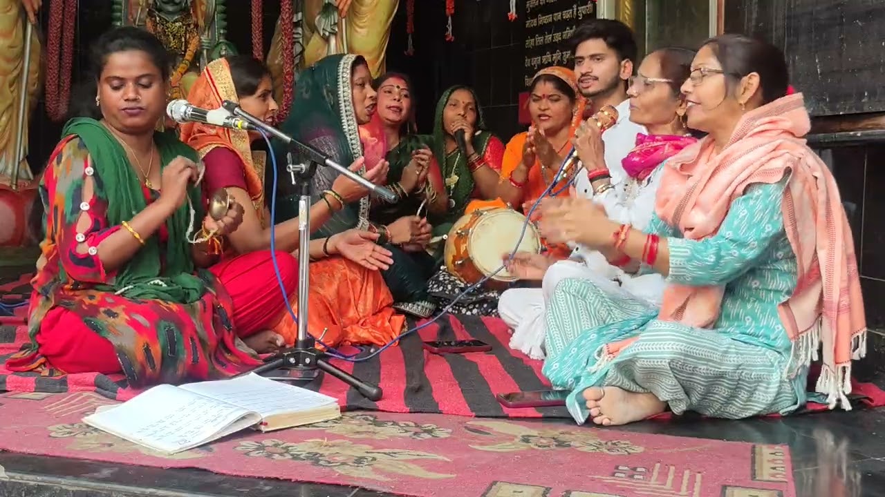 ।।होली स्पेशल भजन गीत ।। सैया होली में लादो गुलाल 🥰मेरा जिया ना मानो रे 😜