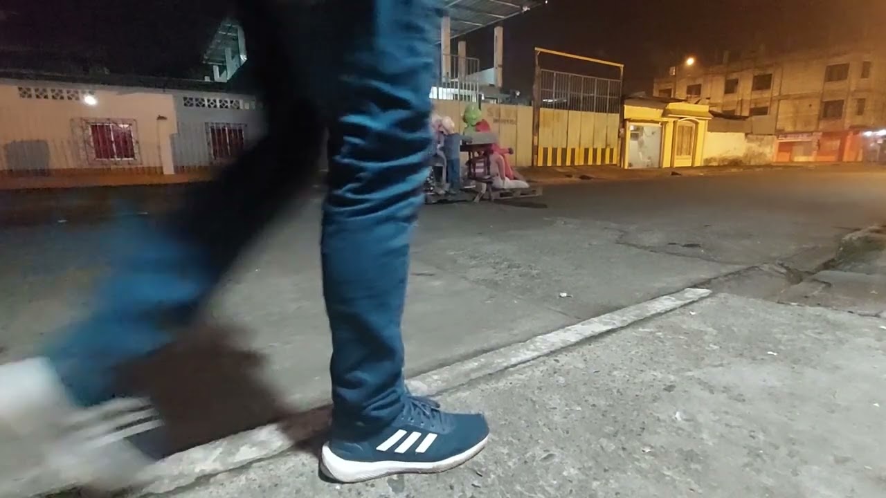 Quema De Monigotes fin de año 2022 Bienvenido 2023