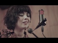 Mon Laferte - Vuelve Por Favor (versión acústica en vivo)