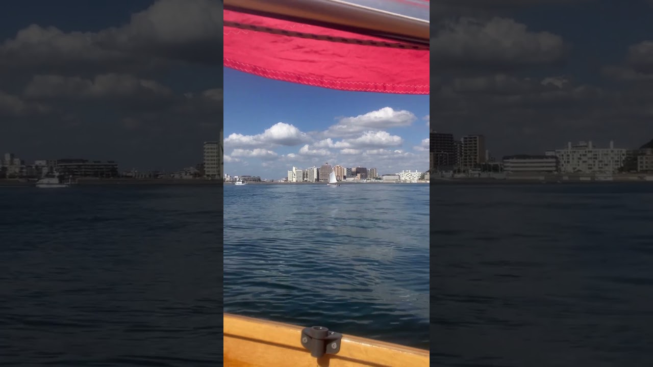 Meet with handmade classical dinghy 1. 