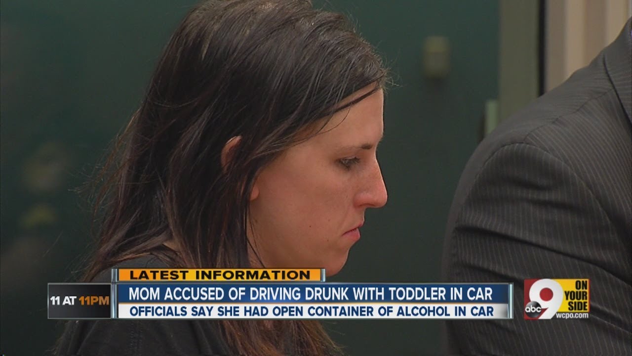 Mom accused of drunken driving with toddler in the car - YouTube