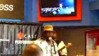 Wyclef at Verizon store