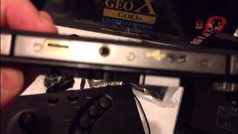 Review : Neo Geo X Gold Limited Edition Handheld Gaming Console