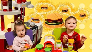 Denny And Nea Play With Magic Kitchen I Denny Und Nea Spielen Mit Magische Küche I Magicna Kuhinja