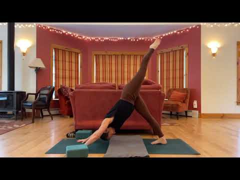 13 Minute Yoga Quikie