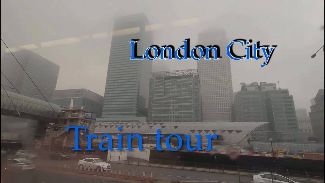 View from a DLR TRAIN EAST INDIA TO WESTFERRY. Вид из окна поезда в Лондоне