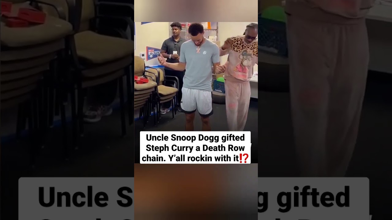 Uncle Snoop Dogg Gifted Steph Curry A Death Row Chain Y all Rockin 