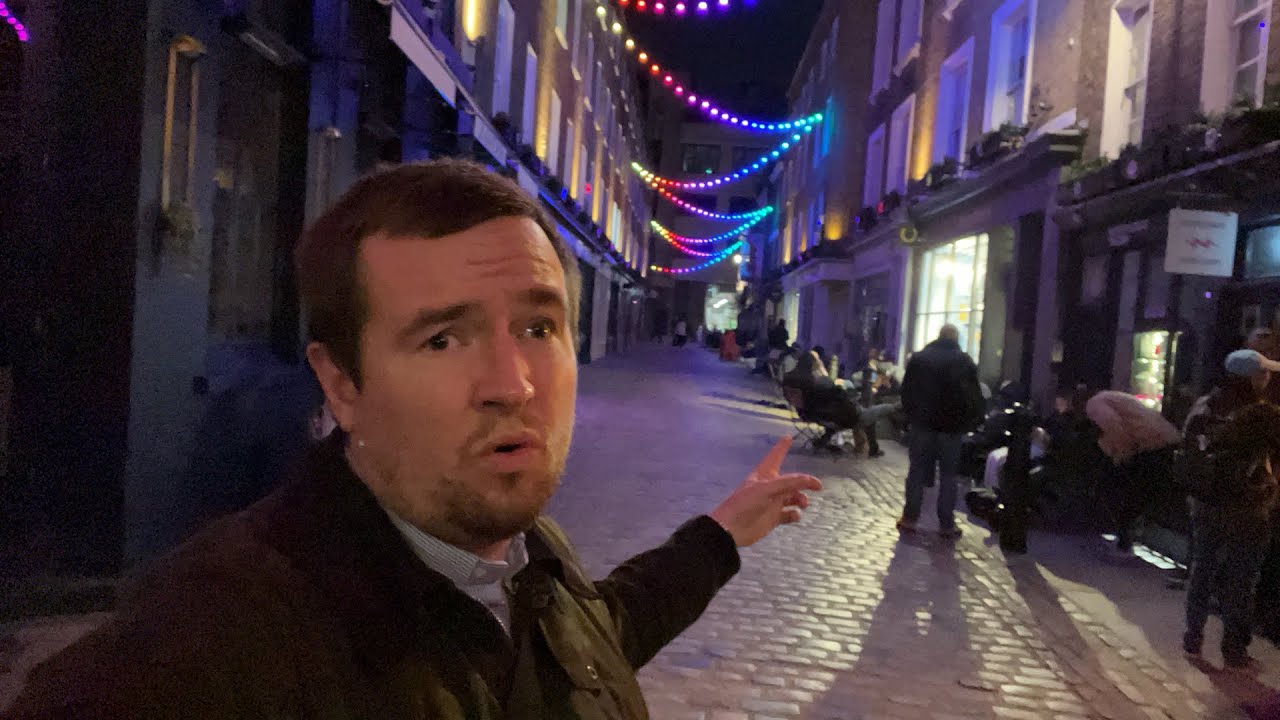 LIVE - Swatch Store Line