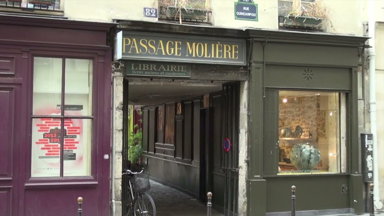 Passages près du Centre Pompidou à Paris