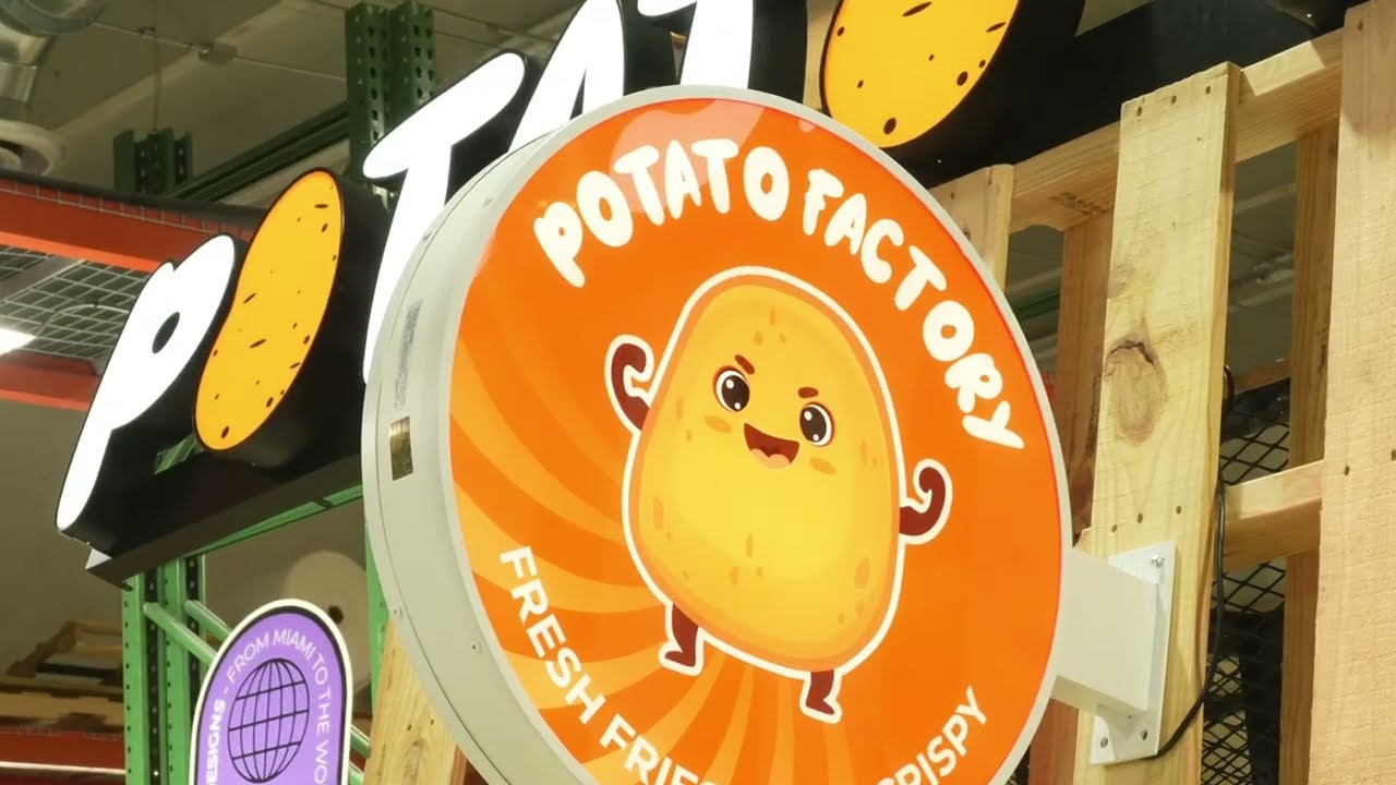 Custom FOOD TRUCK SIGN by SVN Designs