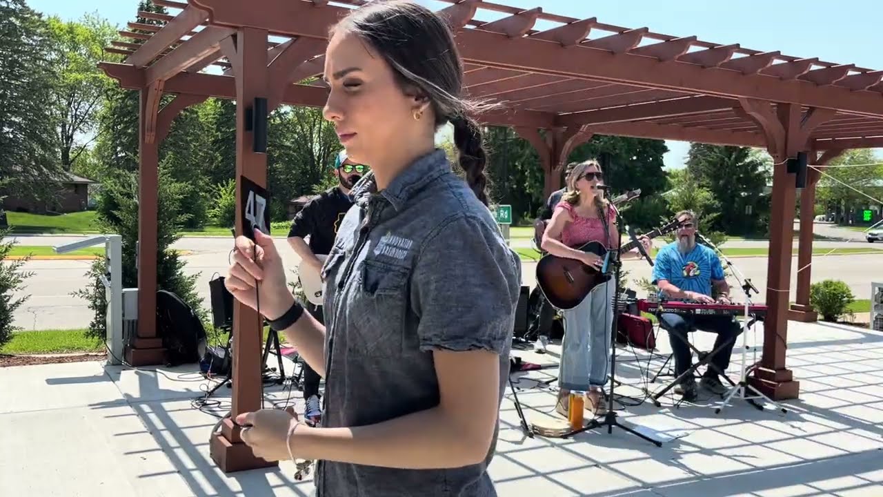 Tavern Pedalers - Can't Let Go