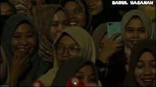 Apa Lambak Lucu Sangat Dengan Nyanyiannya Meng Hibur Masyarakat Di Stafion Hatapan Bangsa Aceh