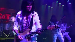Watch Angel Can You Feel It video