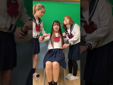 Видео: 【ホラー】女の子の口でワニワニパニックしちゃった♪ #shorts