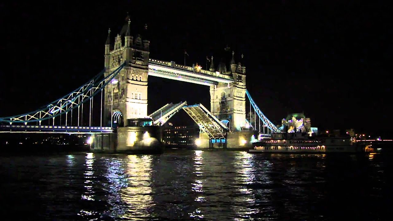 London Tower bridge open - YouTube