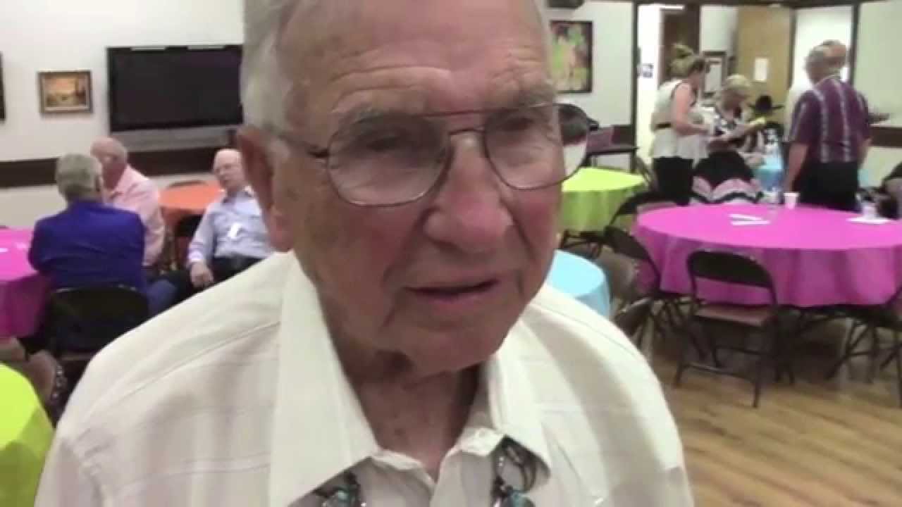 Clovis' Ernie Kinney is an 89-year-old square dance caller
