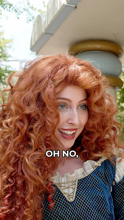 Merida EXPOSES Ariel's Fork Hair Hack! 🍴💁‍♀️#merida #ariel #disneyland