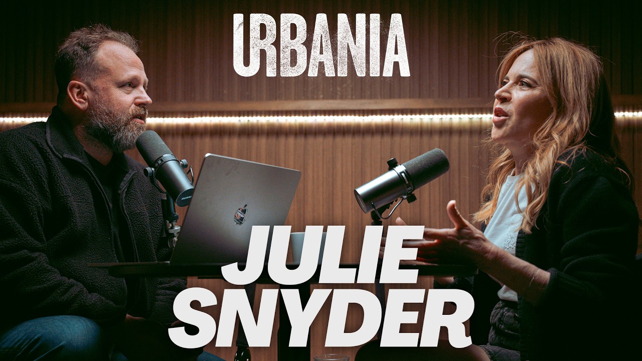 Julie Snyder: une démone chez URBANIA | Les entrevues d'Hugo Meunier