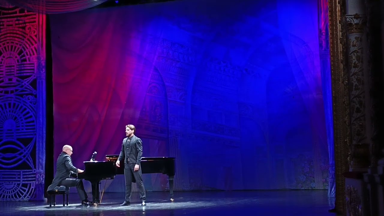 4. Дж. Верди - Ария Ренато из оперы "Бал-маскарад" (М. Аксёнов).