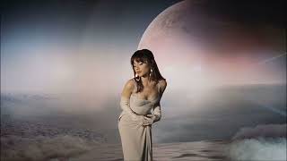 Ariana Grande - yes, and? (Lyrics)
The official audio for yes, and? by Ariana Grande.
Listen & download “yes, and?” here: https://arianagrande.lnk.to/yesand
Tune in for the premiere of the official music video for “yes, and?” by Ariana Grande coming 7am PT on January 12th at https://www.youtube.com/redirect?event=video_description&redir_token=QUFFLUhqbk00UkprUFNrMFpCbnNTMXlIYzNpd1NDeG1HZ3xBQ3Jtc0ttS3BDbWVQNmFjVHk3cFBzaUtLS2pkYUk5MlFuV2JZeGJvVzEyMmRDQ0RobG9VQ3hnWWI2UlkyOUx2TjZnNlFPMkVsRXo3MGVYNXAzbThHVWNiN2pGTUJtc3l1NUd3TEpOUVVyampvRTNTYlNhdkhEUQ&q=https%3A%2F%2Farianagrande.lnk.to%2Fyesandmusicvideo&v=RSSUa2qW4tc
►Shop Merch: https://arianagrande.lnk.to/shop
►Follow Ariana Grande:
www.arianagrande.com
https://instagram.com/arianagrande
https://tiktok.com/@arianagrande
https://facebook.com/arianagrande
►Subscribe to Ariana Grande: https://arianagrande.lnk.to/subscribe
Music video by Ariana Grande performing yes, and? (Audio). © 2024 Republic Records, a division of UMG Recordings, Inc. Ariana Grande - yes, and? (Lyrics)