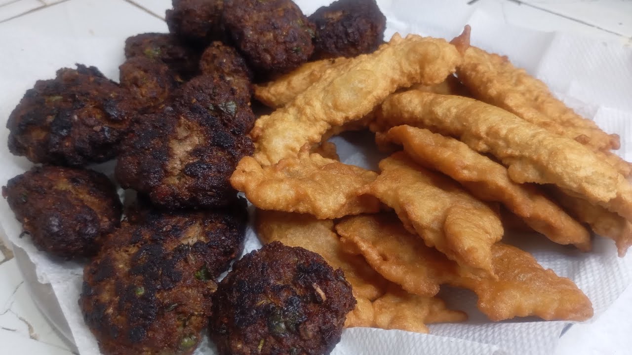 UP style kachey Qeema  Kabab & somossa Recipe | Kabab,Tips, Tricks |