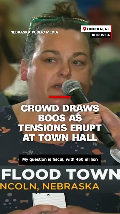 Crowd draws boos as tensions erupt at GOP town hall