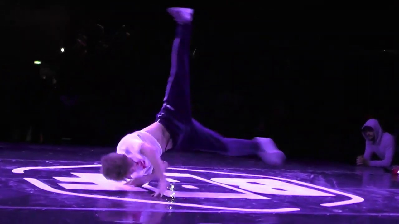 Martin VS Medhi 1on1 Battle  == BBoy France 2019 World Finals ==