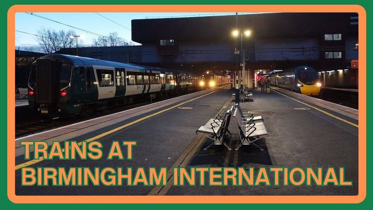 Восход солнца в Бирмингемском международном аэропорту | Рождественское утро на железной дороге