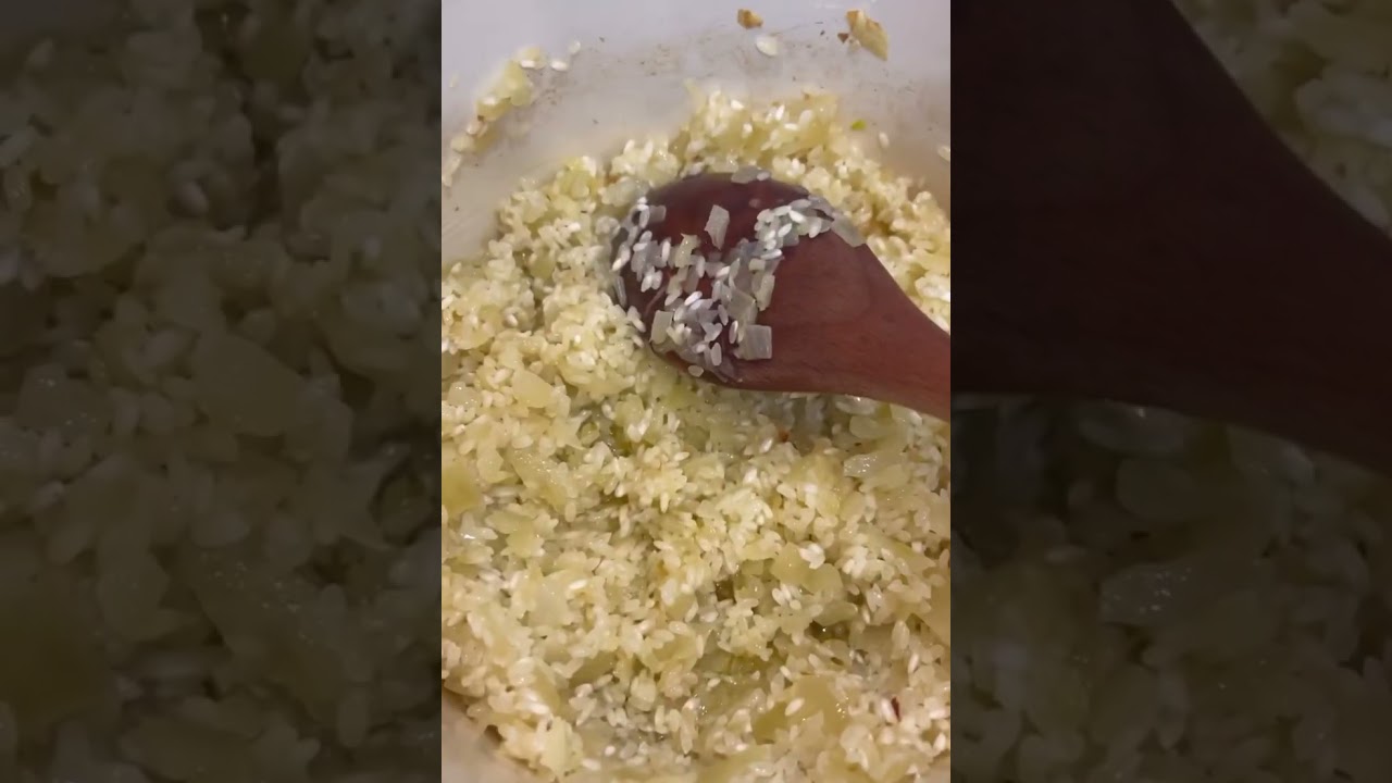 Stuffed Grape Leaves Recipe (Zeitov Sarma). Traditional Middle Eastern Appetizer