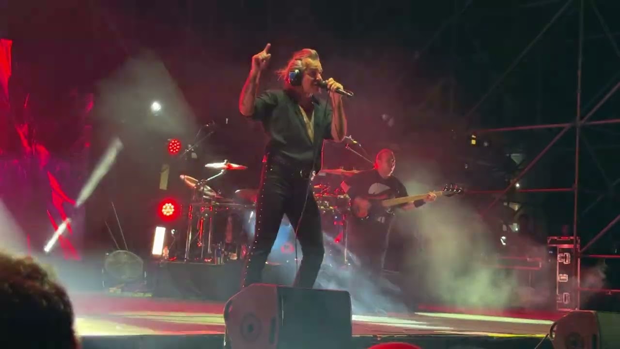 Piero pelù live tour deserti a Arena dei pini (baia domizia 03/08/2024)Gigante