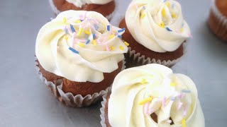 Comment décorer les cupcakes 🧁🧁🧁 #cake #cupcakes #cupcut