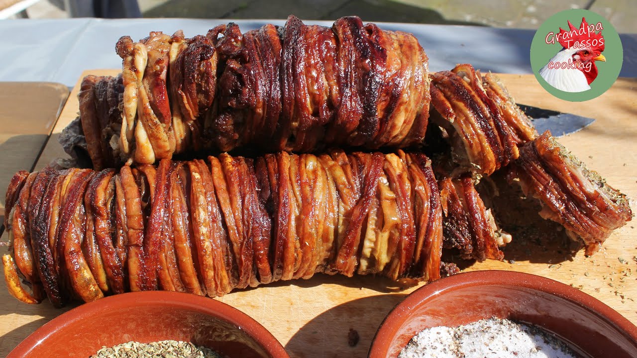 Жареные бараньи субпродукты на вертеле КОКОРЕЧ