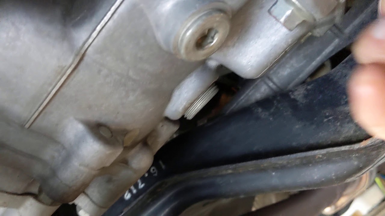 How to change front transfer case differential fluid on a Mitsubishi