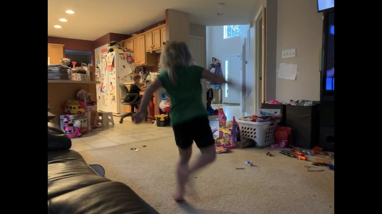 Juliet’s Live Photo Dancing